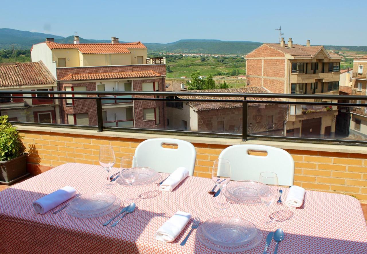 Atico En El Centro Con Amplia Terraza Daire Entrena Dış mekan fotoğraf